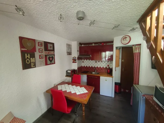 Appartement Duplex à Saint-Léger-les-Mélèzes, photo de l'annonce